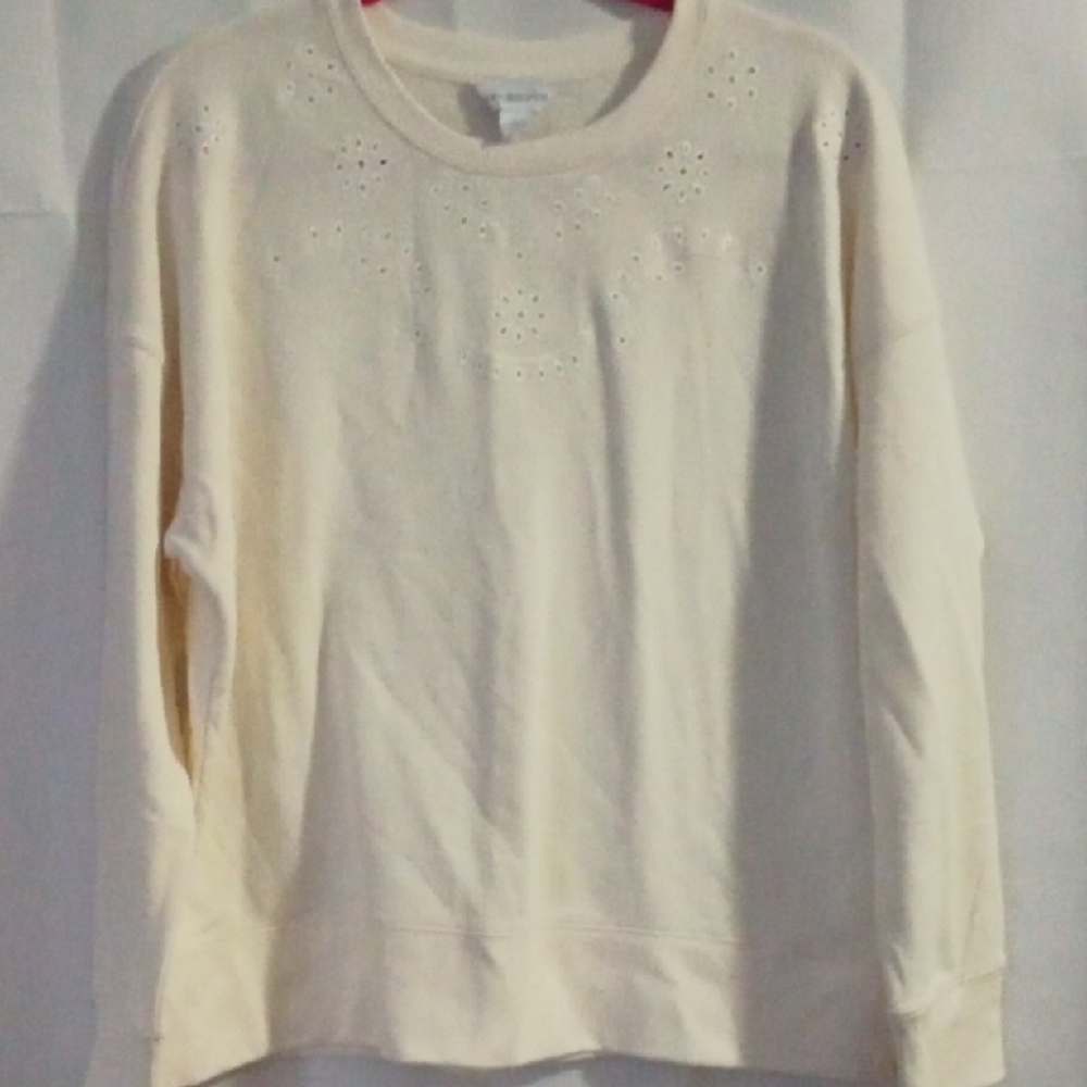 Liz Claiborne Cream Sweater